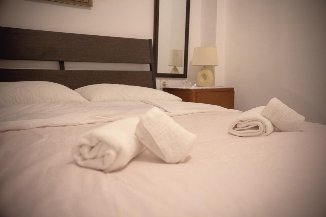 Ellanikou Apartment In Pankrati Vipgreece Atene Esterno foto
