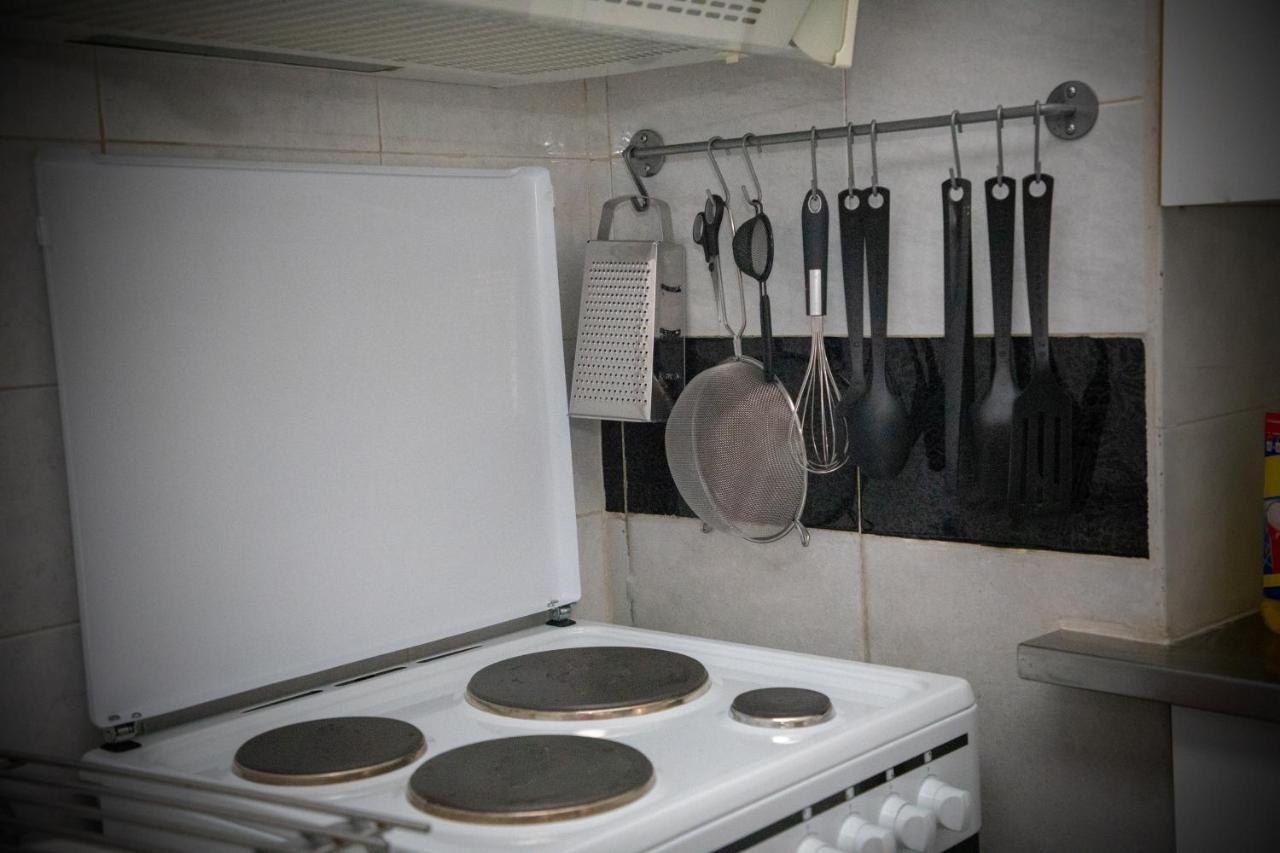 Ellanikou Apartment In Pankrati Vipgreece Atene Esterno foto