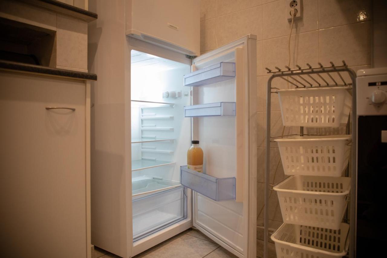 Ellanikou Apartment In Pankrati Vipgreece Atene Esterno foto